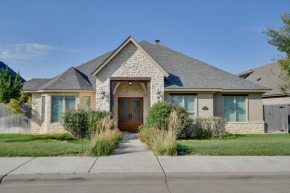 Spacious Amarillo Home 6 Mi to Downtown!